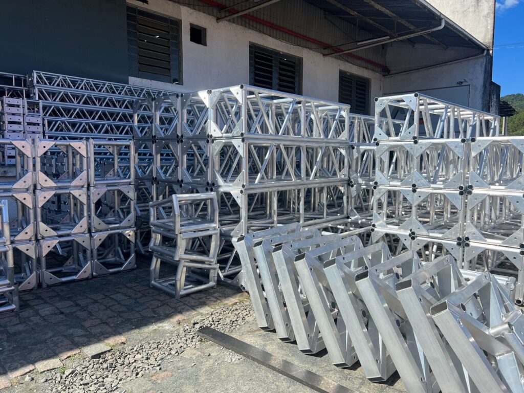 Boxtruss